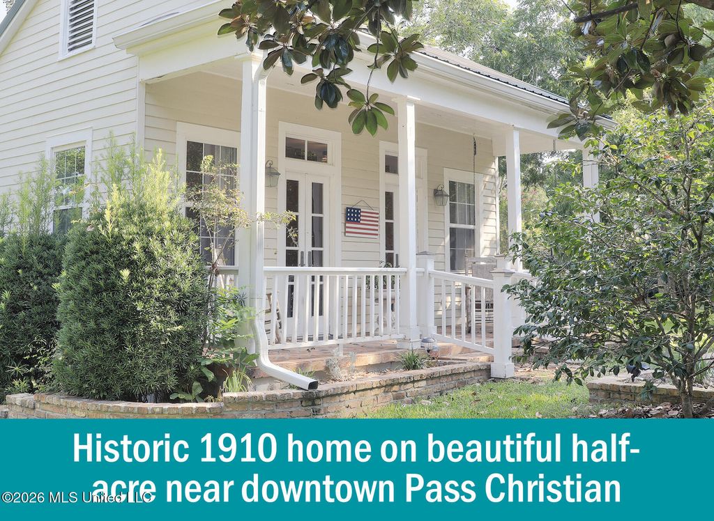 535 E 2nd Street, Pass Christian, MS 39571