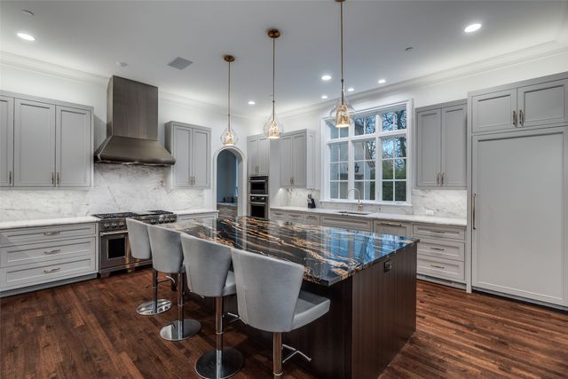 4255 Cochran Chapel Road, Dallas, TX 75209