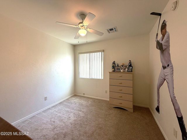 9968 E Country Shadows Drive, Tucson, AZ 85748