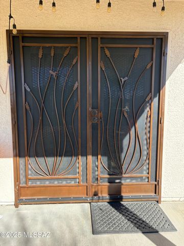 9968 E Country Shadows Drive, Tucson, AZ 85748