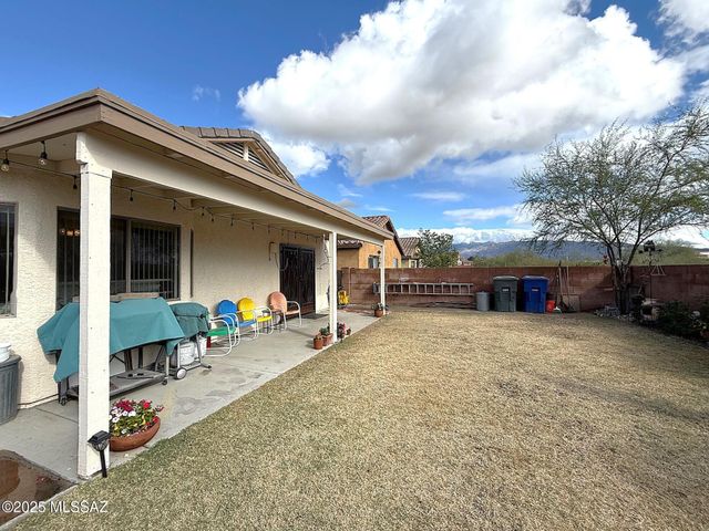 9968 E Country Shadows Drive, Tucson, AZ 85748
