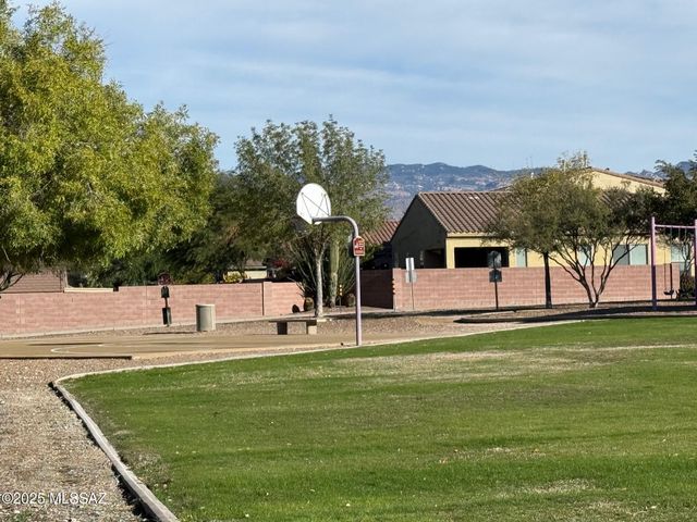 9968 E Country Shadows Drive, Tucson, AZ 85748