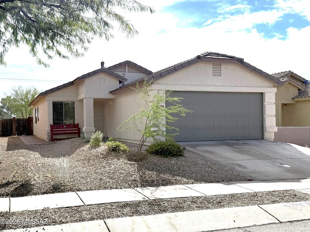 9968 E Country Shadows Drive, Tucson, AZ 85748