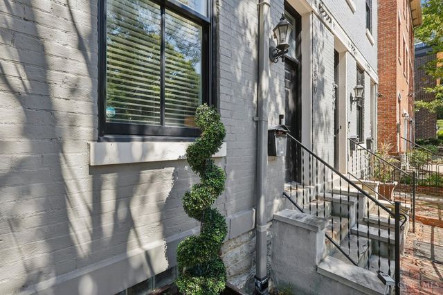 320 Mulberry Street, Cincinnati, OH 45202