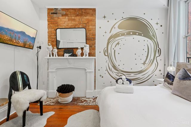 320 Mulberry Street, Cincinnati, OH 45202