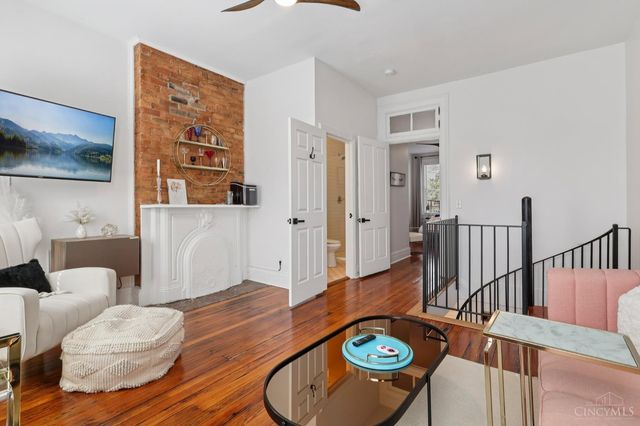 320 Mulberry Street, Cincinnati, OH 45202