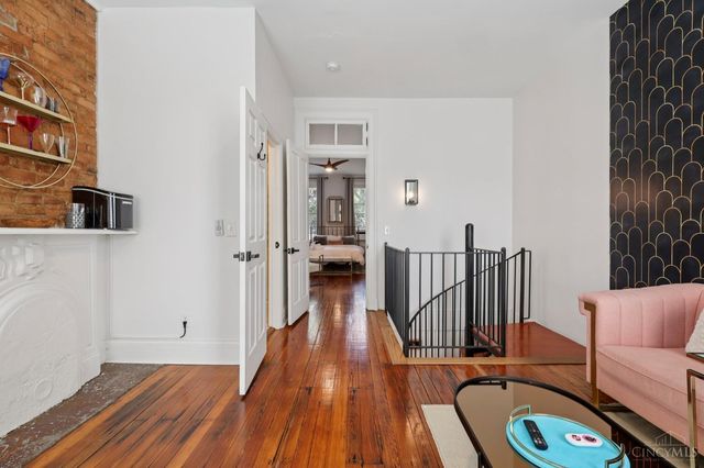 320 Mulberry Street, Cincinnati, OH 45202