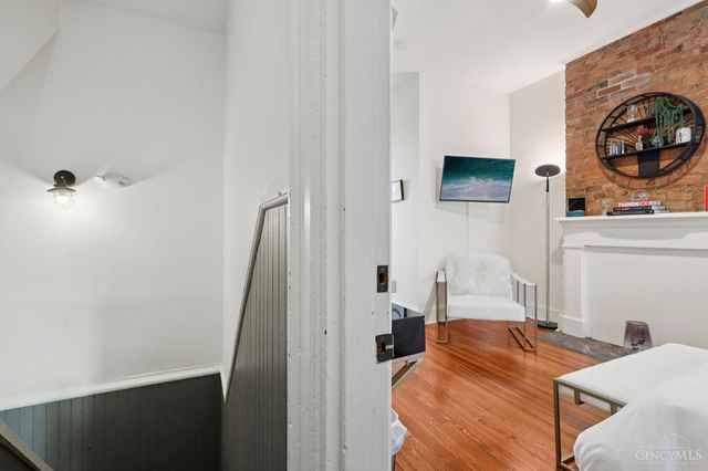 320 Mulberry Street, Cincinnati, OH 45202