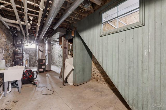 320 Mulberry Street, Cincinnati, OH 45202