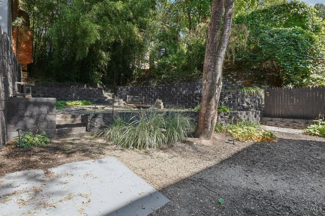 320 Mulberry Street, Cincinnati, OH 45202