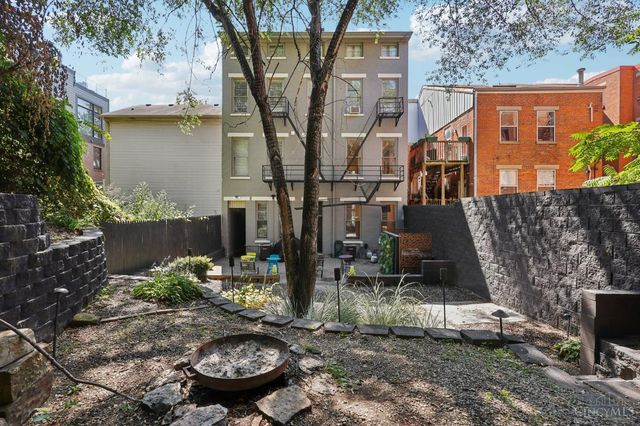 320 Mulberry Street, Cincinnati, OH 45202