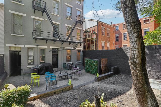 320 Mulberry Street, Cincinnati, OH 45202