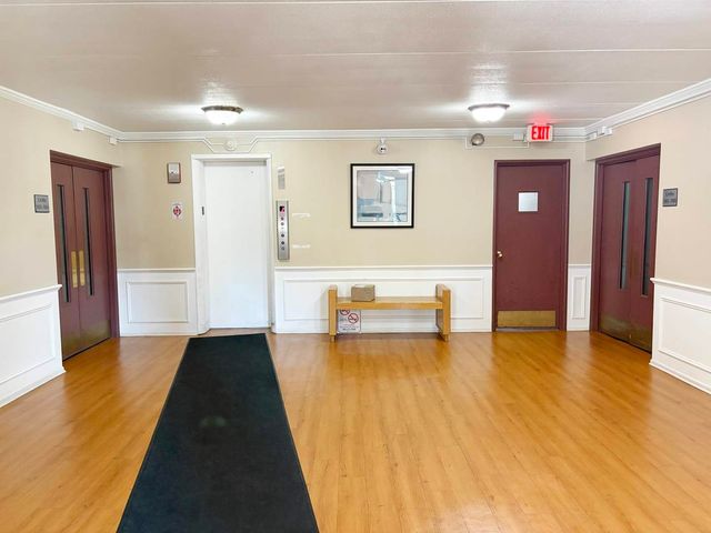 535 S Cleveland Avenue S 305, Arlington Heights, IL 60005