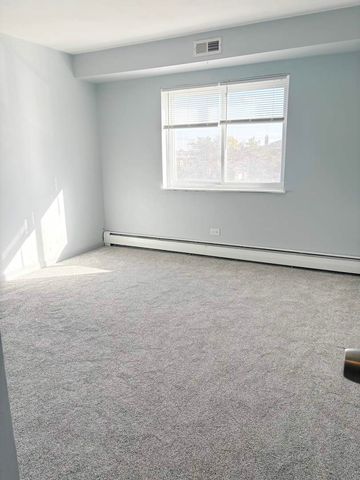 535 S Cleveland Avenue S 305, Arlington Heights, IL 60005