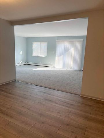 535 S Cleveland Avenue S 305, Arlington Heights, IL 60005