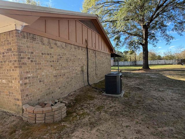 1146 Forsythe, Carthage, TX 75633