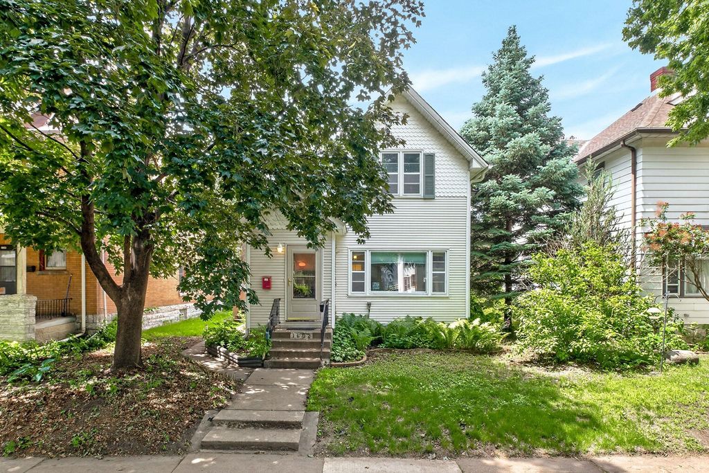 1602 Adams Street NE, Minneapolis, MN 55413