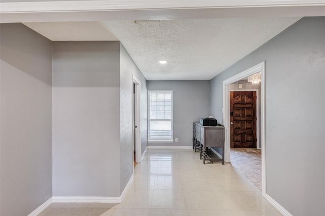 7324 Vanessa Drive, Fort Worth, TX 76112