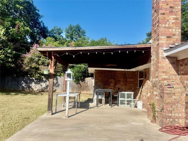 7324 Vanessa Drive, Fort Worth, TX 76112