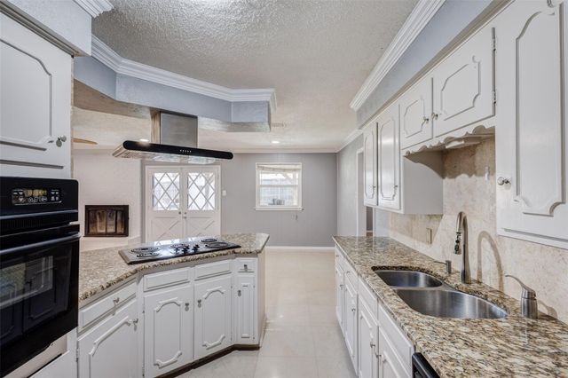 7324 Vanessa Drive, Fort Worth, TX 76112