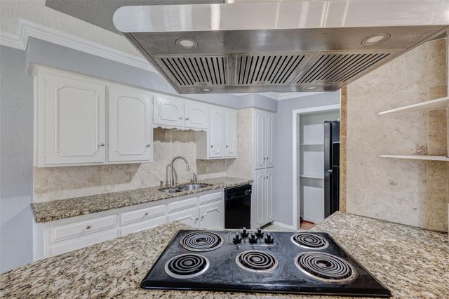 7324 Vanessa Drive, Fort Worth, TX 76112