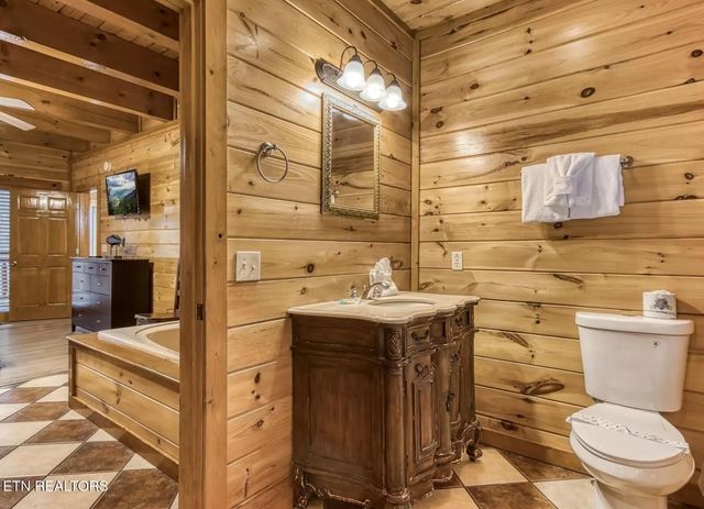 1130 Black Bear Cub Way, Sevierville, TN 37862