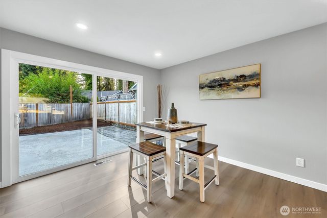 14737 112th Avenue NE, Kirkland, WA 98034