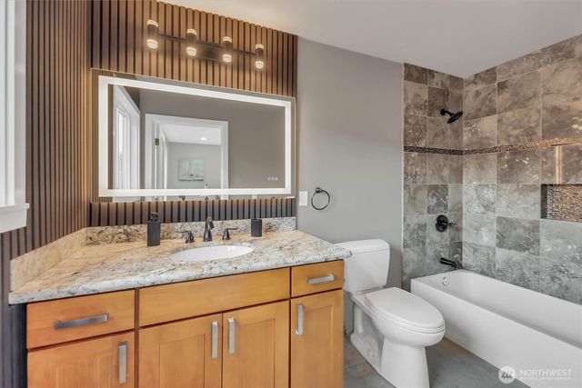 14737 112th Avenue NE, Kirkland, WA 98034