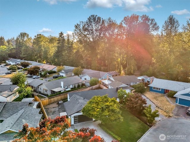 14737 112th Avenue NE, Kirkland, WA 98034