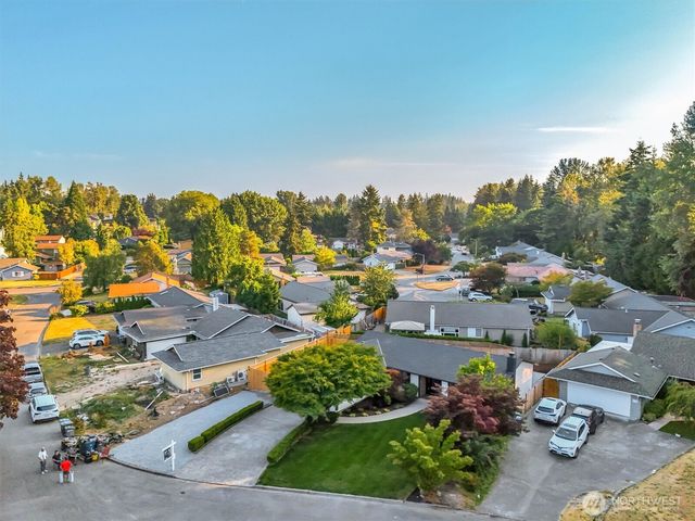 14737 112th Avenue NE, Kirkland, WA 98034