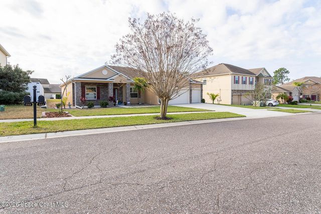 584 L M Davey Lane, Titusville, FL 32780