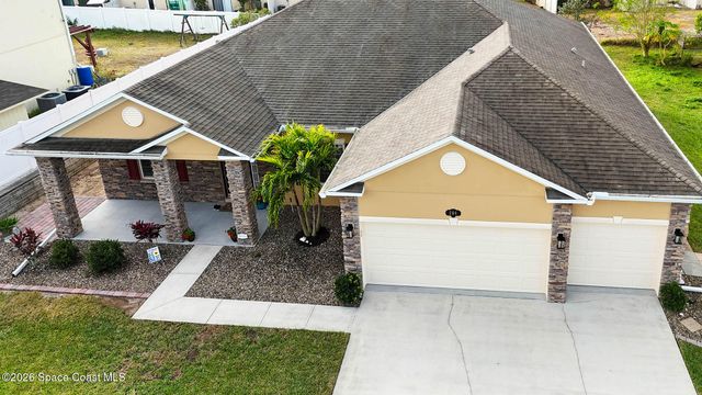 584 L M Davey Lane, Titusville, FL 32780