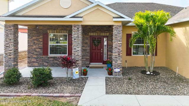 584 L M Davey Lane, Titusville, FL 32780