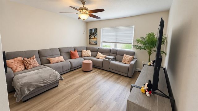 913 TURNSTONE LANE, Winter Haven, FL 33880