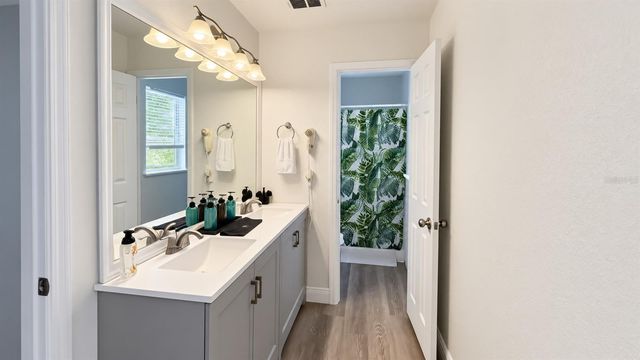 913 TURNSTONE LANE, Winter Haven, FL 33880