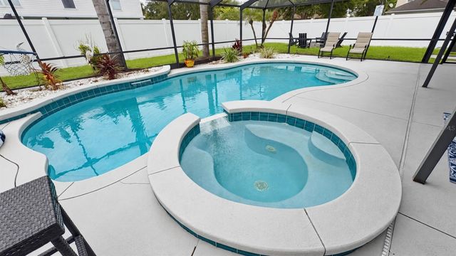 913 TURNSTONE LANE, Winter Haven, FL 33880