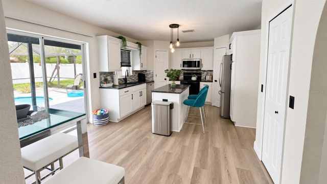 913 TURNSTONE LANE, Winter Haven, FL 33880