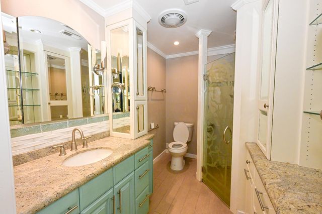 5088 N Forkner Avenue, Fresno, CA 93711