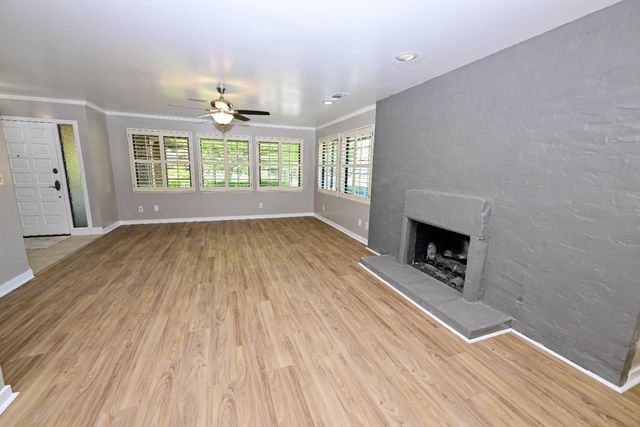 5088 N Forkner Avenue, Fresno, CA 93711