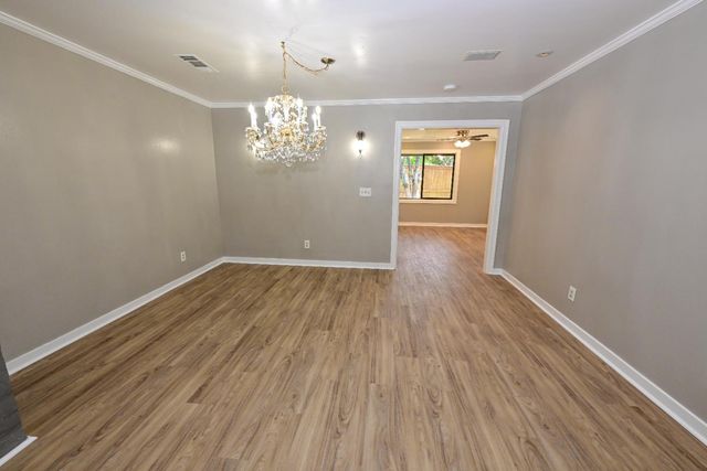 5088 N Forkner Avenue, Fresno, CA 93711