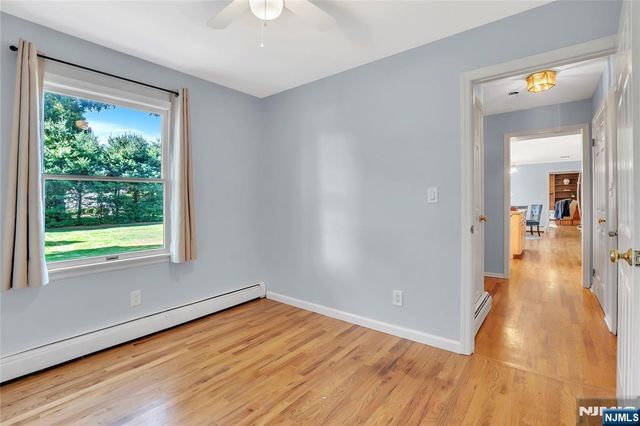 6 Meester Street, Mahwah, NJ 07430