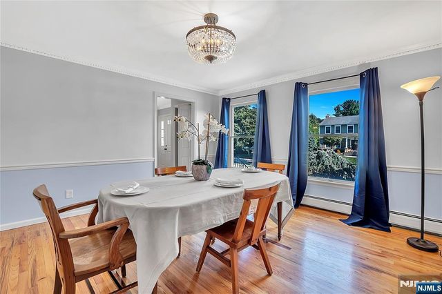 6 Meester Street, Mahwah, NJ 07430