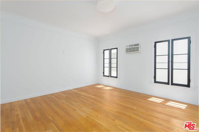 900 S Orange Grove Avenue 203, Los Angeles, CA 90036