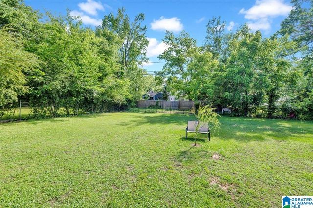 137 BROOKWOOD ROAD W, Midfield, AL 35228