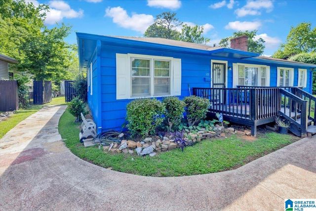 137 BROOKWOOD ROAD W, Midfield, AL 35228