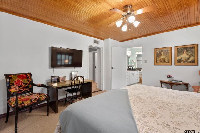 2027 FM 779, Mineola, TX 75773