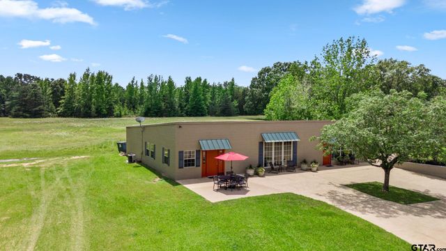 2027 FM 779, Mineola, TX 75773