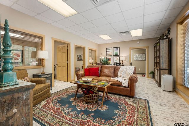 2027 FM 779, Mineola, TX 75773