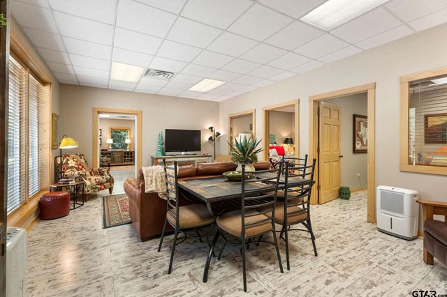 2027 FM 779, Mineola, TX 75773