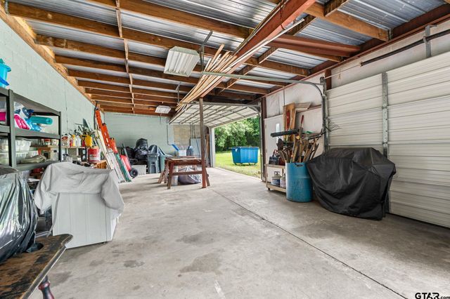2027 FM 779, Mineola, TX 75773